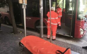 Cosenza, paura sulla Circolare Verde: anziano colto da malore, scattano i soccorsi 54 soccorso anziano cosenza autobus croce verde lattarico 01 (4)